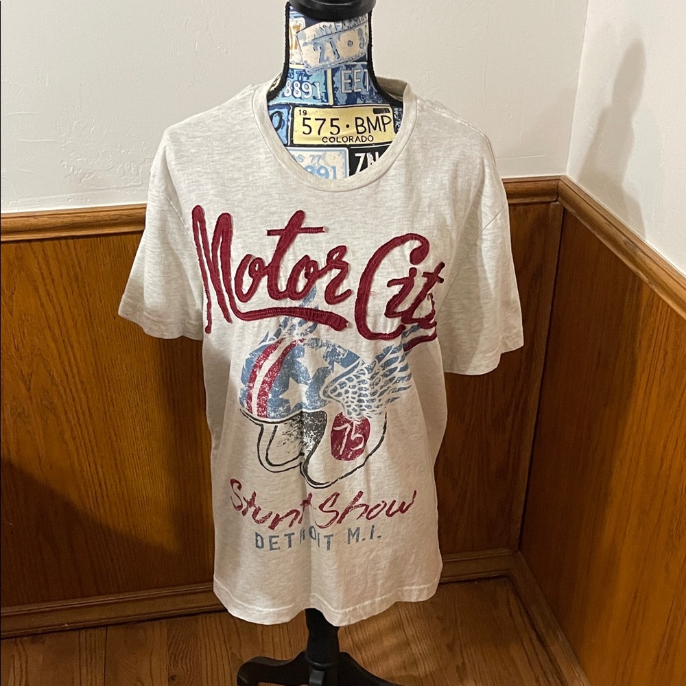 Roebuck & Co Motor City Graphic T-Shirt - Cream